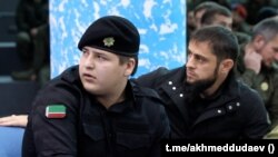 Сын главы Чечни Адам Кадыров и министр информации Ахмед Дудаев
