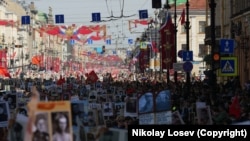 Санкт-Петербург, Невский проспект. Прохождение участников "всероссийского патриотического проекта "Бессмертный полк". 9 мая 2019 года