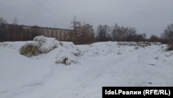 Одна из снеговых свалок у Гавриловской рощи. Фото активистов 