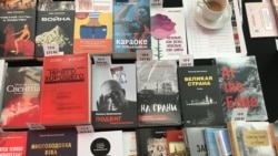 От ИМКИ до Башни: в Праге прошла трехдневная книжная ярмарка нового тамиздата.