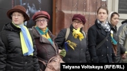 Flash mob in support of Nadezhda Savchenko (Petersburg, March 8, 2015)