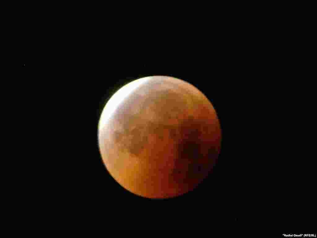 Lunar eclipse in Tajikistan 