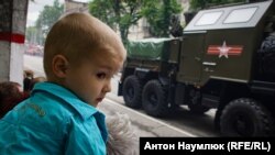 Военная техника на параде в Симферополе, 9 мая 2018 года