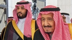 Kral Salman (sağda) və vəliəhd şahzadə Mohammed bin Salman