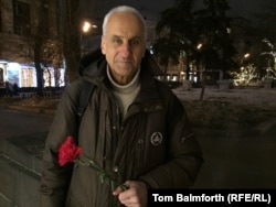 Владимир Ионов в Москве на антифашистской акции в честь 6-летней годовщины убийства адвоката Станислава Маркелова и журналистки Анастасии Бабуровой, 19 января 2015 года