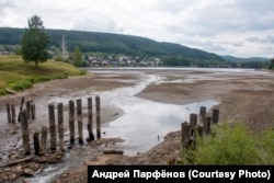 Кусинский городской пруд 2 августа, после спуска воды