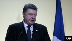 Президент Украины Петр Порошенко во время выступления на мировом экологическом саммите, 30 ноября 2015 года